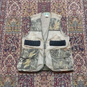 VTG 90s 00s Game Hunter Camo Padded Fishing Hunting Vest Camo Mesh Pockets L